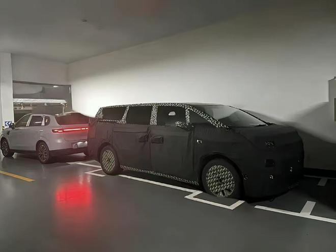 旗舰产品激光雷达+高阶智驾会火零跑全新MPV曝光定位全尺寸(图1) 旗舰产品激光雷达+高阶智驾会火零跑全新MPV曝光定位全尺寸(图1)